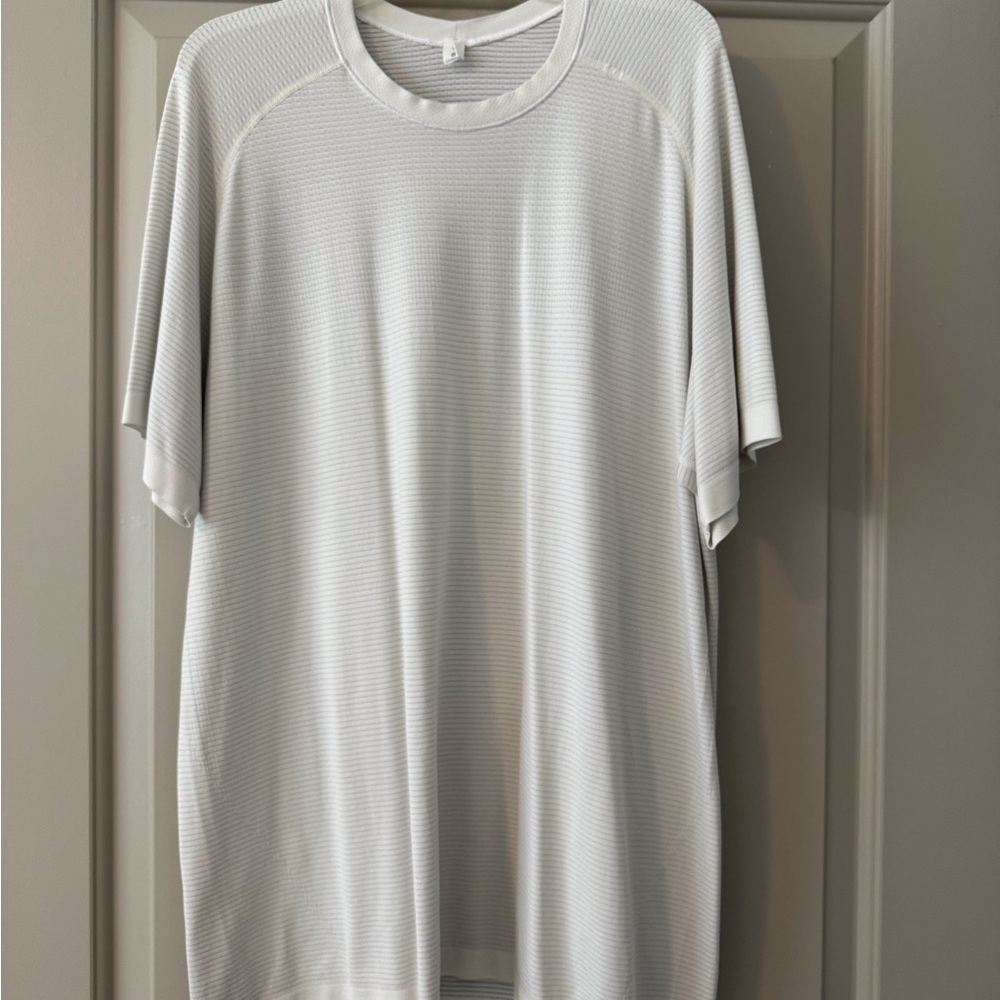 Lululemon Men’s Metal Vent Tech Short Sleeve White Athletic Workout Gym Large